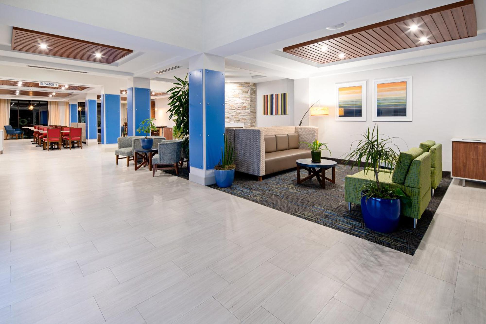 Holiday Inn Express Hotel & Suites Atascadero By Ihg Exterior photo